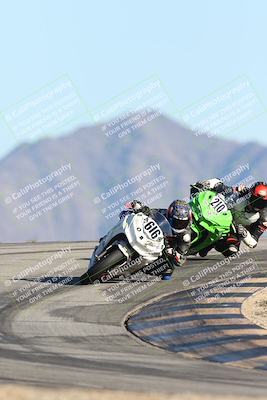 media/Dec-06-2025-CVMA (Sat) [[4a896cc04c]]/Race 9-500-400-350 Supersport/